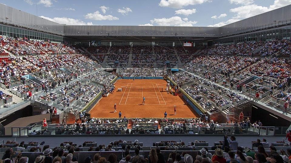 Estadio Manolo Santana, Caja Magica